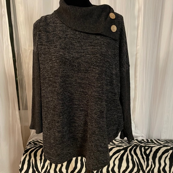 Papillon Size Large Grey Sweater - Picture 1 of 7